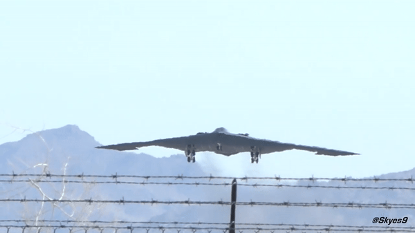 Kinh phí cho toàn bộ dự án B-21 bao gồm cả sản xuất và bảo dưỡng trong vòng 30 năm tới ước tính hơn 203 tỷ USD.