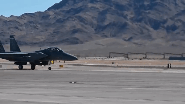 Những tiến bộ công nghệ được tích hợp trong F-15EX, bao gồm các tính năng bán tàng hình được cải thiện, mang lại cho không quân Mỹ một lợi thế đáng kể so với nhiều đối thủ của mình.