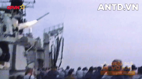 Tomahawk cũng là vũ khí tiêu chuẩn trên tàu ngầm nguyên tử tấn công của Anh và Mỹ.