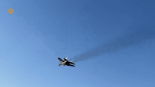 Một số nguồn tin còn cho biết, JDAM-ER thậm chí còn bay xa hơn mức 72 km, nếu phi công khéo léo trong việc tận dụng tốc độ và độ cao của máy bay khi tấn công.