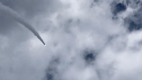 Sự việc xảy ra khi tàu hộ vệ tên lửa Hessen của Đức làm nhiệm vụ tuần tra trên Biển Đỏ đêm 26/2, nhưng thông tin chỉ được người phát ngôn Bộ Quốc phòng Đức Michael Stempfle tiết lộ hôm 28/2.