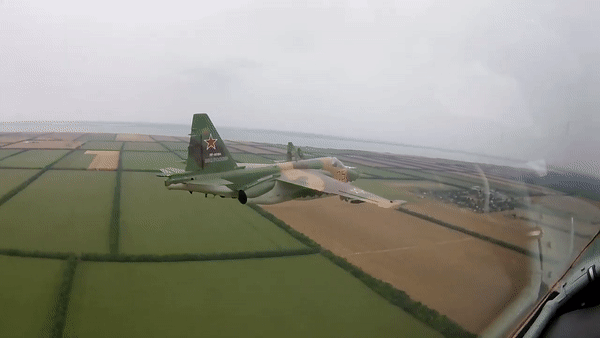 Ngoài ra, còn có hàng trăm chiếc khác được chế tạo và xuất khẩu ra nước ngoài.