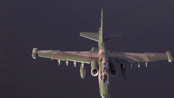 Moscow đã tiến hành nâng cấp những chiếc Su-25 lên chuẩn Su-25SM3 với việc cải tiến chủ yếu vào hệ thống điện tử và phòng vệ.