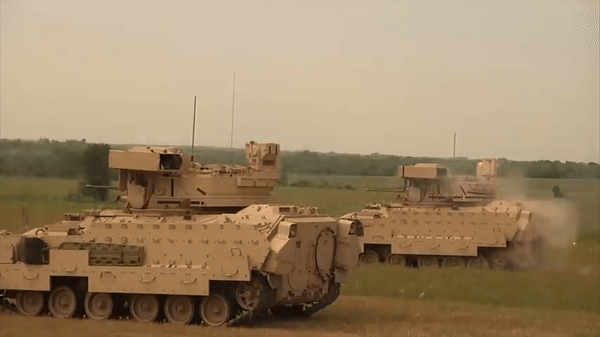 Vào tháng 1/2023, Mỹ đã bắt đầu chuyển những thiết giáp M2 Bradley đầu tiên tới Ukraine sau khi cam kết viện trợ cho Kiev hàng trăm phương tiện bọc thép.