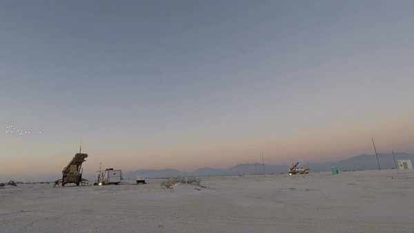 "Quân đội Ukraine từng sử dụng hệ thống Patriot vượt quá mức tự vệ. Ngay lập tức, họ nhận được cuộc gọi từ Mỹ và Đức cảnh báo chấm dứt nguồn cung Patriot nếu điều này còn tái diễn", tờ Bild viết.