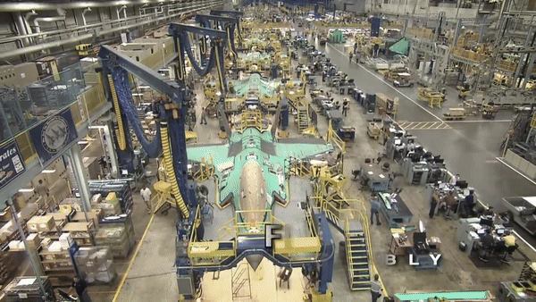 Trước đó F-35 đã bị đánh giá là chương trình vũ khí đắt đỏ và gặp không ít thách thức.