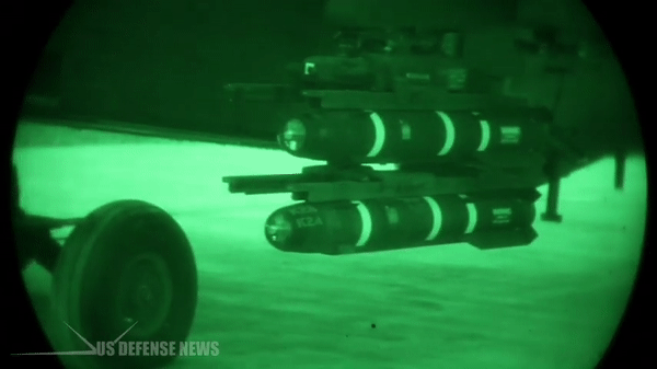 AGM-114R được thiết kế để giải quyết nhiều mối đe dọa khác nhau, bao gồm xe bọc thép, công sự, bộ binh, tàu biển và mục tiêu di động. Không giống như các phiên bản trước, chỉ giới hạn ở các vai trò chiến đấu cụ thể, “Romeo” có đầu đạn cải tiến kết hợp hiệu ứng nổ mạnh, xuyên giáp và phân mảnh.