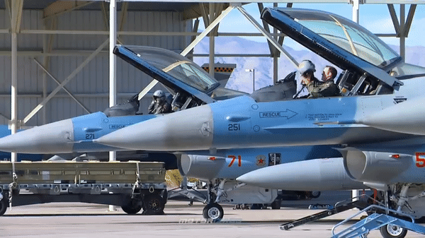 Hiện biến thể đang được sản xuất mới nhất định danh là F-16V, chúng còn được biết đến với cái tên F-16E/F Block 70/72.