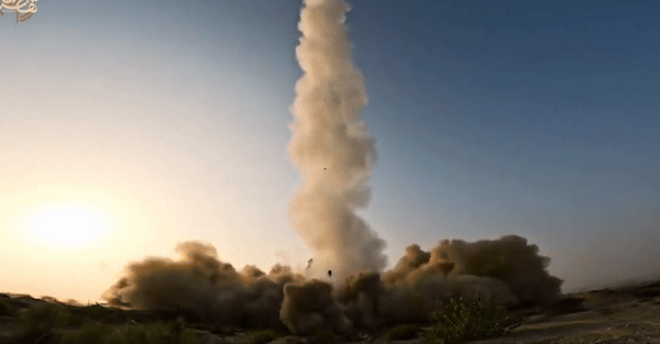 Iran khẳng định đòn tấn công tên lửa vào Israel là động thái "phù hợp với quyền tự vệ của Tehran" theo quy định quốc tế.