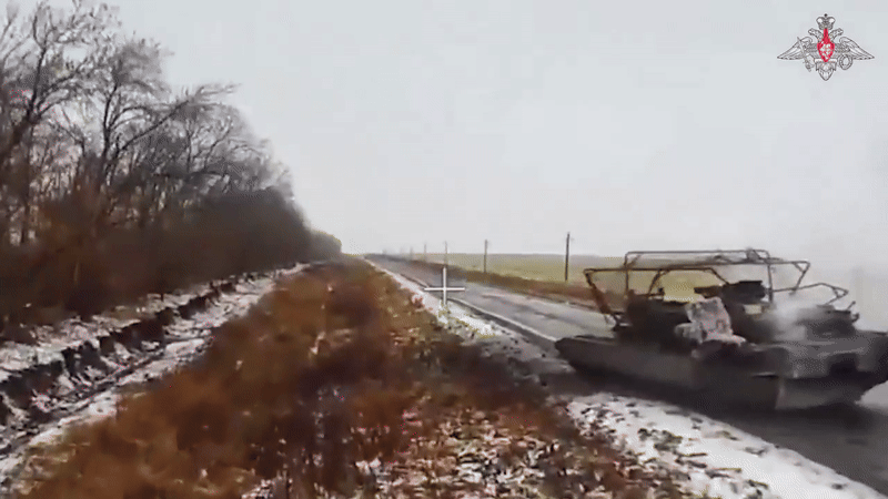 Chỉ huy xe tăng Abrams của Lữ đoàn cơ giới độc lập số 47 cho biết, chiếc MBT của ông đã nhận 2 cú đánh trực tiếp trong vòng 2 phút, mặc dù vậy xe không bị phá hủy, toàn bộ kíp lái đều sống sót và có thể trở về đơn vị.