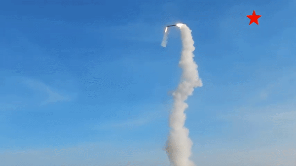 Đây sẽ là giải pháp tiết kiệm hơn nhiều so với việc khai hỏa tên lửa phòng không trị giá hàng trăm nghìn, thậm chí hàng triệu USD để chặn drone.