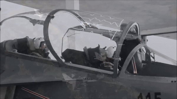 Các máy bay huấn luyện kiêm chiến đấu được coi là giải pháp hiệu quả cho các quốc gia vốn có đầu tư cho không quân còn hạn chế.