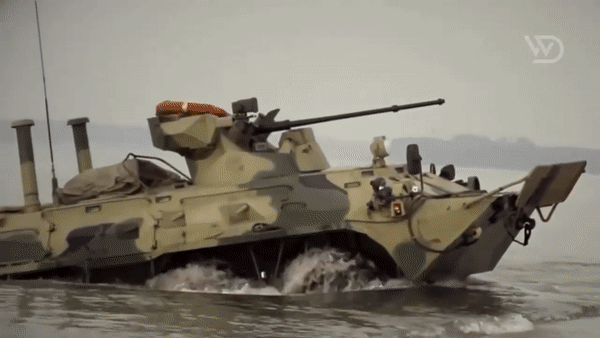 Quân đội Nga bắt đầu đưa BTR-82A vào biên chế kể từ năm 2013. Tới năm 2016, Nga mới bắt đầu đặt hàng số lượng lớn loại thiết giáp này.