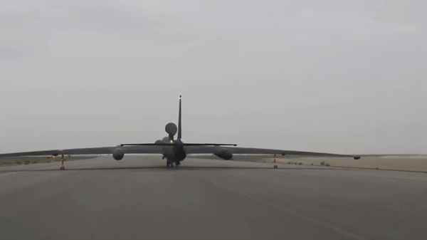 Những chiếc U-2 có thể đạt vận tốc mach 0.75 tức 760 km/h.