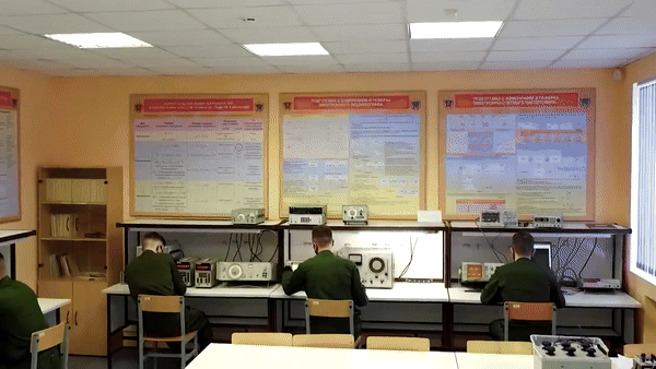 Điểm đặc biệt trên RS-26 là mỗi đầu đạn của nó bay theo quỹ đạo đối thủ không đoán trước được với tốc độ vượt âm. Vì thế, đối phương không thể vô hiệu hóa đầu đạn bằng bất cứ thứ vũ khí gì, cả vũ khí có triển vọng nhất.