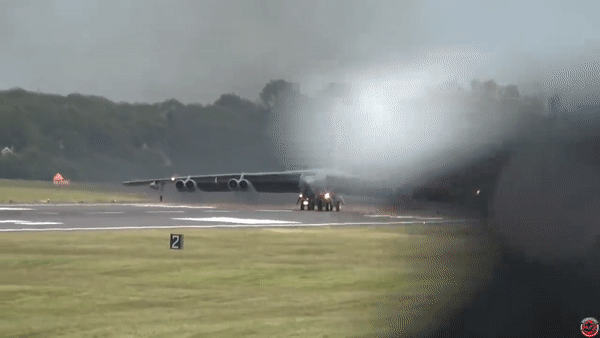 Nhu cầu lập kế hoạch và thực hiện việc nâng cấp là rất quan trọng để giữ cho B-52 là một tài sản đáng tin cậy của không quân Mỹ.