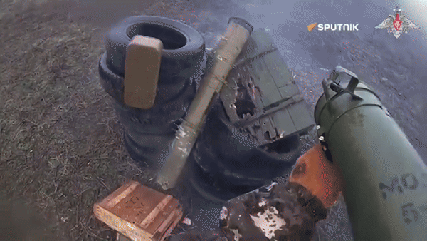 Bản thân RPO-A Shmel cũng được trang bị tới ba loại đạn khác nhau gồm RPO-A – đạn nhiệt áp, RPO-Z – đạn gây cháy và RPO-D – đạn tạo khói.