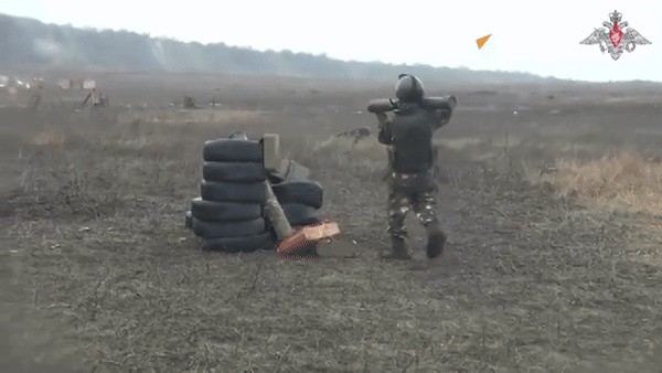 Loại đạn cơ bản của RPO-A Shmel là đạn nổ thể tích. Đầu đạn là loại nổ lõm cho phép vượt qua một số chướng ngại vật.