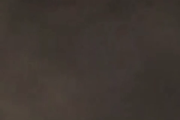 Times of India dẫn video cho thấy loạt vụ đánh chặn tên lửa đạn đạo Iran được thực hiện bên ngoài khí quyển, tạo ra các quầng lửa lớn hình tròn khác thường.