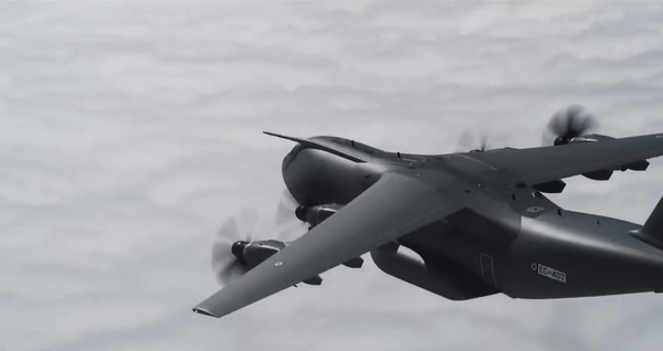 Tuy nhiên, sau đó Italia rút lui và số lượng đặt hàng được điều chỉnh xuống còn 174 chiếc.