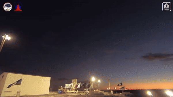 Radar này có thể phát hiện mục tiêu cỡ quả bóng goft ở khoảng cách 500 km.