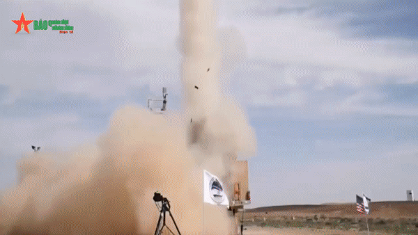 Đồng thời ông cho biết sẽ đẩy mạnh phát triển phiên bản thế hệ mới Arrow-4 để thay thế dòng Arrow-2.