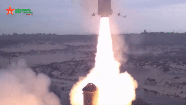 Thậm chí một số thông tin còn cho biết, tên lửa Arrow 3 có thể đánh chặn mục tiêu ở độ cao lên tới trên 500 km. Đây là điều mà ngay cả tên lửa THAAD của Mỹ và S-400 của Nga cũng chưa làm được.