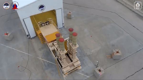 Mỹ bắt đầu đổ tiền và công nghệ để cùng Israel phát triển hệ thống phòng không Arrow 3 từ năm 2008.