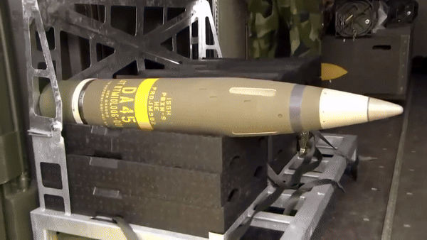 Một khẩu pháo tự hành FH-77BW L-52 Archer có thể bắn liên tục 75 viên đạn trong 1 giờ, tốc độ bắn lên đến 9 phát/phút.