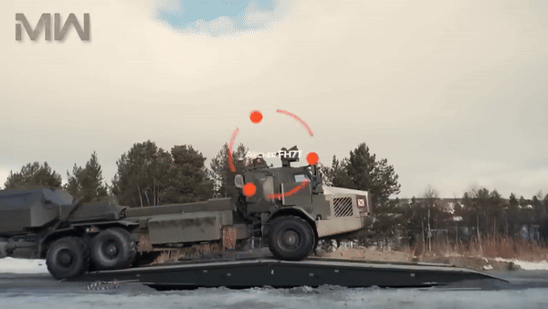 Tốc độ tối đa của xe đạt 70 km/h trên đường nhựa, tầm hoạt động 500 km, đi được trên lớp tuyết dày 100 cm, vượt chướng ngại vật cao 0,5 m, vượt hào rộng 0,9 m và lội nước sâu 1,2 m.