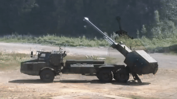 Quân đội Anh đã đặt mua pháo tự hành bánh lốp Archer để thay thế dòng pháo bánh xích AS90.