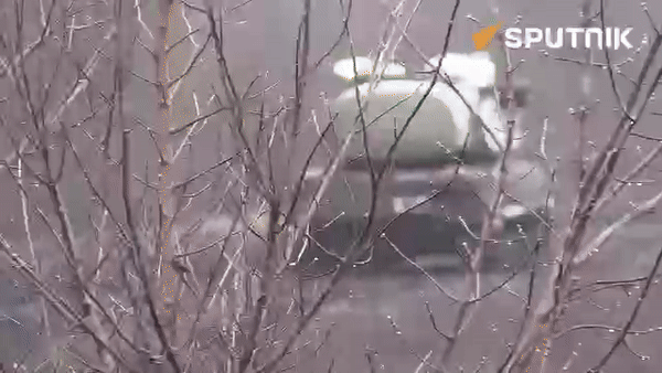 Các tổ hợp Buk-M1 nhanh chóng cơ động vào vị trí chiến đấu khi xuất hiện các đòn tấn công từ pháo phản lực HIMARS.