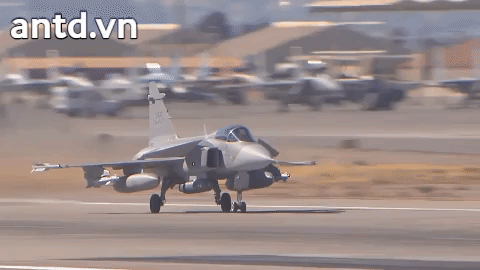 Thụy Điển ngày 28/5 cho biết nước này sẽ hoãn kế hoạch đưa máy bay phản lực Gripen tới Ukraine, do các đối tác phương Tây của Stockholm muốn ưu tiên chuyển giao tiêm kích F-16 cho Kiev trước.