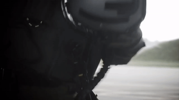 Điều này làm cho Gripen-E/F phù hợp với nhiều tình huống hoạt động khác nhau, từ phòng không đến tấn công mặt đất và các nhiệm vụ trinh sát.