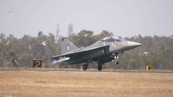 Dự kiến tiêm kích Tejas Mark 1A sẽ đồn trú tại căn cứ không quân Nal ở Bikaner, Rajasthan, gần biên giới với Pakistan.
