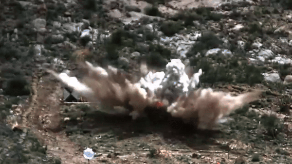 Có thể nói, đây là loại bom phi hạt nhân xuyên phá với sức hủy diệt mạnh nhất thế giới hiện nay của Mỹ.