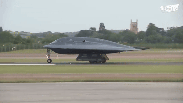 Thông qua cuộc tấn công Mỹ muốn phô trường khả năng hủy diệt các căn cứ quan trọng của đối phương, cho dù chúng được chôn sâu dưới lòng đất.