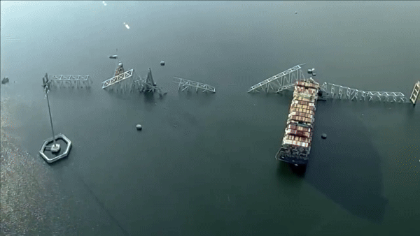 Chesapeake 1000 không chỉ đơn giản chỉ là một chiếc cần cẩu khổng lồ. Nó từng là vũ khí bí mật của Cơ quan Tình báo Trung ương Mỹ (CIA), ra đời trong chiến tranh lạnh để thực hiện một nhiệm vụ tối mật.