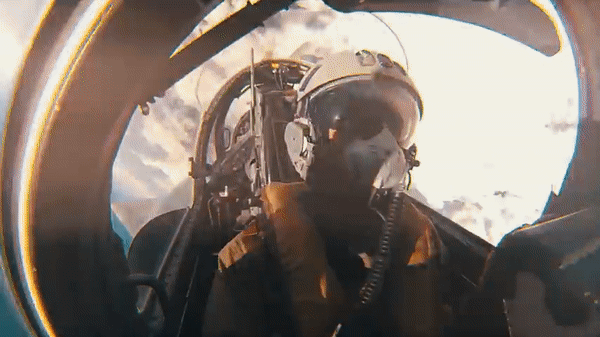 Phi công đã phóng ghế thoát hiểm thành công khi máy bay rơi, nhưng vẫn mất tích. Ông Cố Lập Hùng, lãnh đạo cơ quan phòng vệ Đài Loan, đã ra lệnh mở chiến dịch tìm kiếm cứu nạn tổng lực, huy động các lực lượng trên không và trên biển.