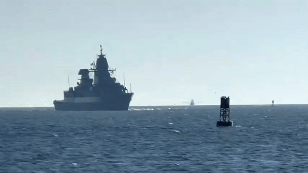 "Hải quân quyết định triển khai tàu Hessen mà không tính đến vấn đề đạn dược của loại chiến hạm này", ông Hahn nói.