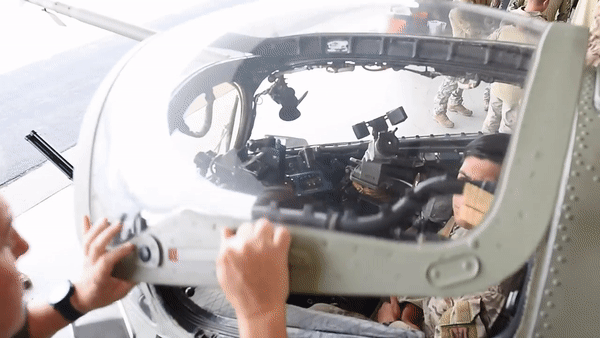 Sau này các biến thể Mi-24D/P/PK/PN/PS, Mi-25, Mi-35/35M/35P có buồng lái hình giọt nước cho tầm quan sát tốt hơn.