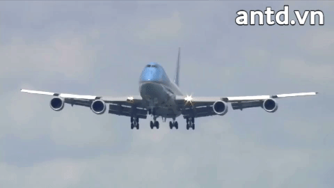 Siêu máy bay Air Force One dành riêng chở Tổng thống Mỹ cũng chỉ có giá 660 triệu USD.