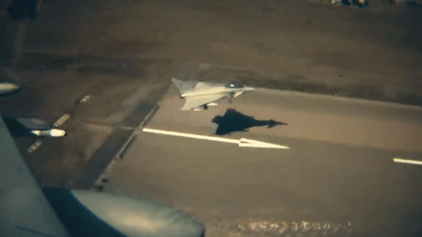 Hiện phiên bản mới nhất của dòng chiến đấu cơ này mang định danh Eurofighter Typhoon Tranche 3 được trang bị thêm thùng nhiên liệu phụ, cùng với đó là việc nâng cấp hệ thống điện tử trang bị trên máy bay.