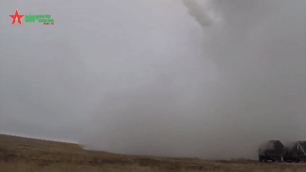 "Trên thế giới chưa có tổ hợp tương tự S-500 trong đối phó vũ khí tấn công hàng không của đối thủ về tầm cao lẫn tốc độ mục tiêu", Bộ Quốc phòng Nga nhấn mạnh.