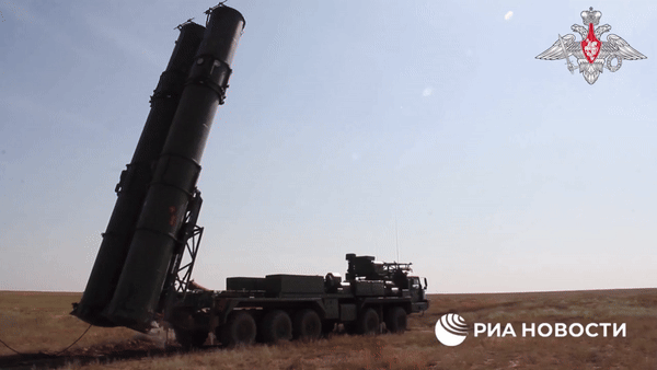 Theo giới chức Nga, sau khi cung cấp đủ số lượng tổ hợp S-500 cần thiết cho lực lượng vũ trang Nga, họ có thể sẽ tính tới việc xuất khẩu lá chắn này cho các nước khác.