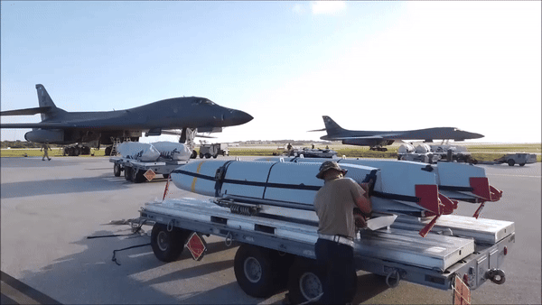 Hiện Washington và Kiev chưa bình luận về thông tin được truyền thông Nga đăng tải.