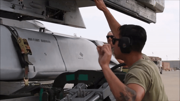 Đây thực chất là một loại tên lửa hành trình trang bị động cơ phản lực với tầm hoạt động rất xa, nhanh nhẹn, đủ sức qua mặt mọi hệ thống phòng không tiên tiến nhất trên thế giới.