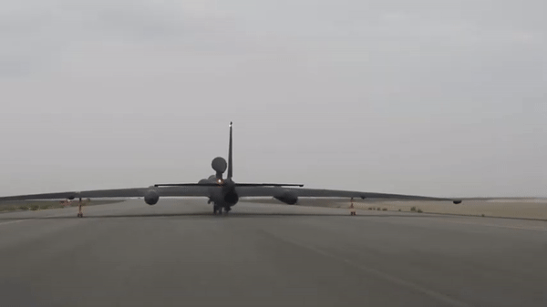 Mãi sau này khi tài liệu được giải mật cho biết, điệp viên Liên Xô đã bí mật cài thiết bị đo độ cao sai lệch khiến chiếc U-2 của Powers bay thấp hơn thường lệ, vì thế đã bị tên lửa phòng không Liên Xô bắn hạ.