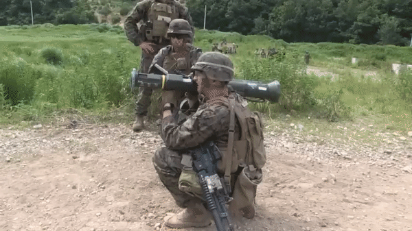 Quay trở lại năm 2018, Ty Blanchard, quản lý cấp cao của hãng Carl đã ca ngợi độ chính xác của vũ khí và khả năng mở rộng tầm bắn của Carl Gustaf M4.