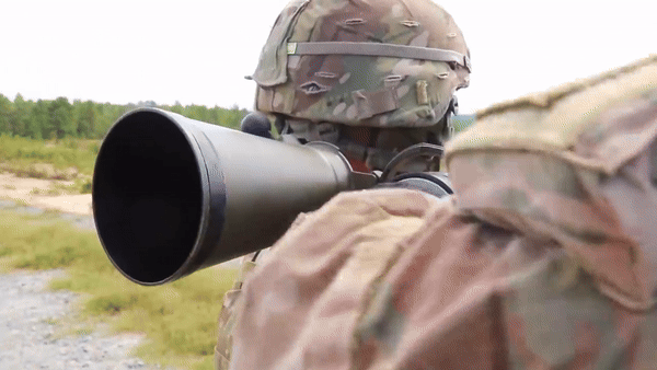 Hệ thống vũ khí tương thích với nhiều loại đạn, bao gồm đạn chống tăng nổ mạnh [HEAT], đạn nổ mạnh hai mục đích [HEDP], đạn khói, đạn chiếu sáng và đạn chống boong ke.